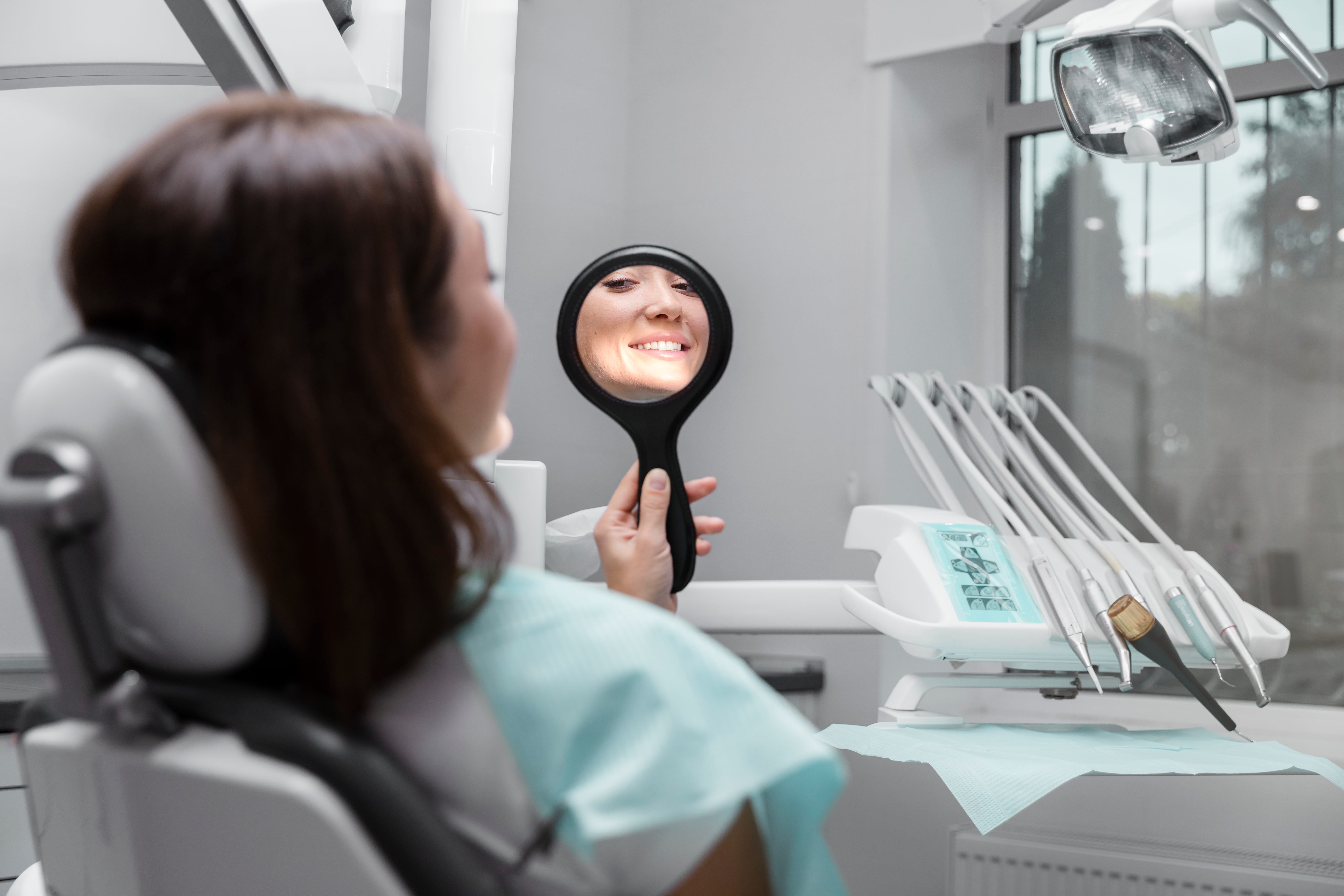 Quem deve fazer clareamento dental?